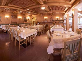 Zimmer mit Halbpension Zimmer mit Halbpension